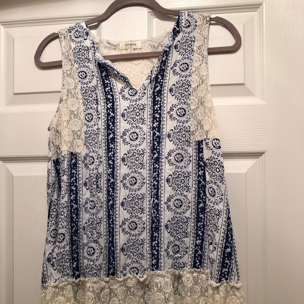 Umgee spring top with lace
